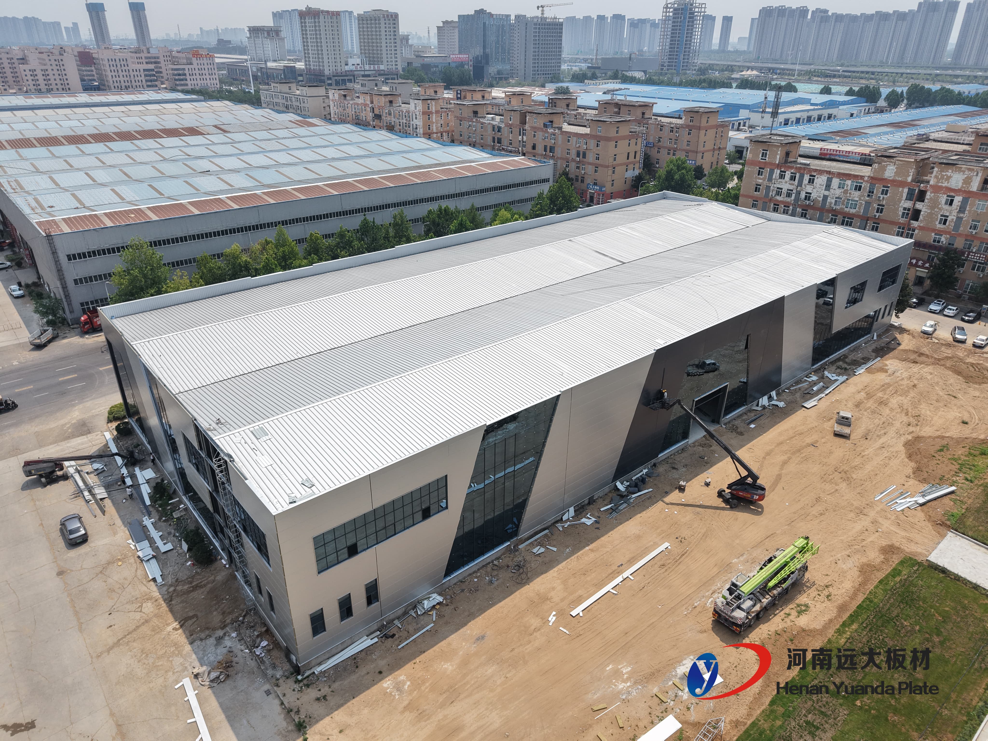 傳統(tǒng)板材VS聚氨酯夾芯板：在建筑效率與能耗上，差距竟然這么大！(圖3)